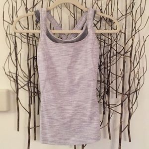 Lululemon tank. Like new! Worn once.